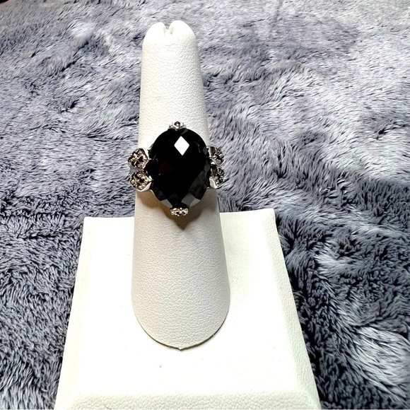 None Jewelry - Sterling Onyx and Garnet Victorian Style Ring